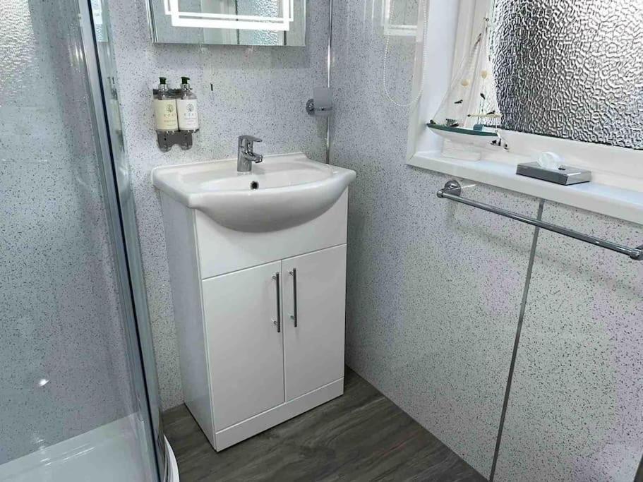 Modern 2 Bed Apartment Oban Buitenkant foto